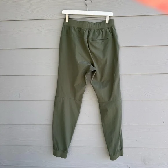 Lululemon•ABC Jogger
Regular green - Picture 7 of 8